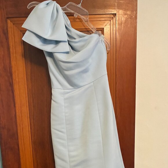 Amsale Dresses & Skirts - Amsale Sierra Dress in Ice Size 4